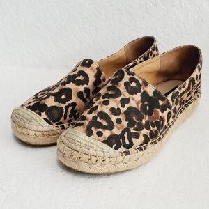 AQUA Women's Beau Espadrille Leopard Fabric Shoes